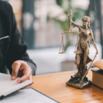 5 najczęstszych sytuacji, w których warto skonsultować się z radcą prawnym